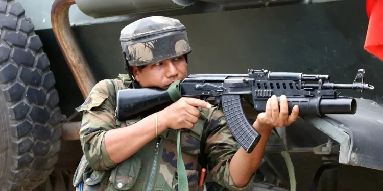 জম্মু-কাশ্মীরে বন্দুকযুদ্ধে প্রাণ গেল দুই ভারতীয় সেনার