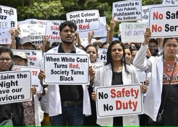ভারতজুড়ে ধর্ষণ-খুনের প্রতিবাদে চিকিৎসকদের ২৪ ঘণ্টা কর্মবিরতি