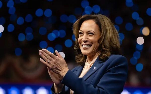 রহস্যময় সাইট থেকে কমলা হ্যারিসের বিরুদ্ধে গুজব