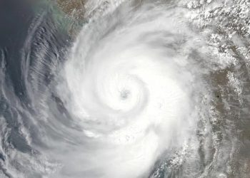 পাকিস্তানে ঘূর্ণিঝড় আসনায় মৃত্যু ২৬