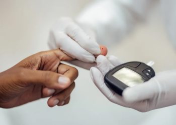 রক্তে শর্করা বেড়ে গেলে কী ক্ষতি হয় হার্টের?