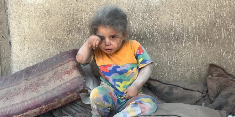 গাজায় স্কুলে ইসরাইলের বর্বর হামলায় জাতিসংঘের ৬ কর্মীসহ নিহত ১৮