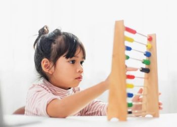 বাচ্চাদের বুদ্ধির বিকাশ ও স্মৃতিশক্তি বাড়াতে যা করবে