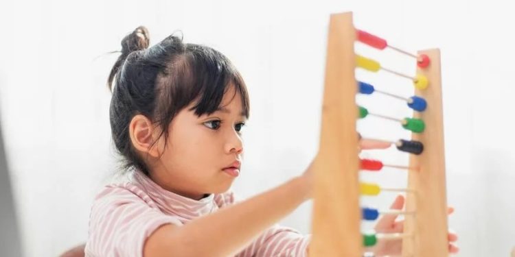 বাচ্চাদের বুদ্ধির বিকাশ ও স্মৃতিশক্তি বাড়াতে যা করবে