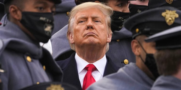 সেনাবাহিনী দিয়ে অবৈধ অভিবাসী তাড়াবেন ট্রাম্প