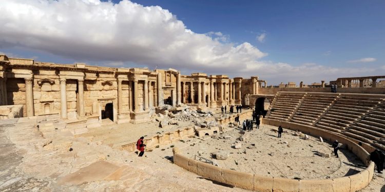 বিশ্ব ঐতিহ্যের পালমিরা শহরে ইসরাইলের হামলা, নিহত ৭১