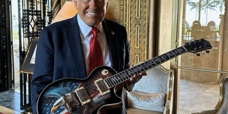 নির্বাচনে জিতে এবার গিটার ব্যবসায় নামলেন ট্রাম্প