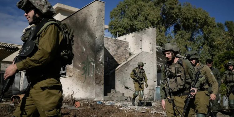 অবশেষে লেবানন থেকে সেনা প্রত্যাহার শুরু করল ইসরাইল