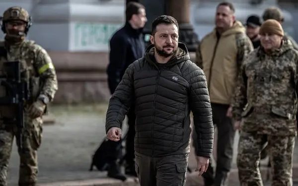 ৫ মাসে ১৫ হাজার রুশ সেনা নিহত, দাবি জেলেনস্কির