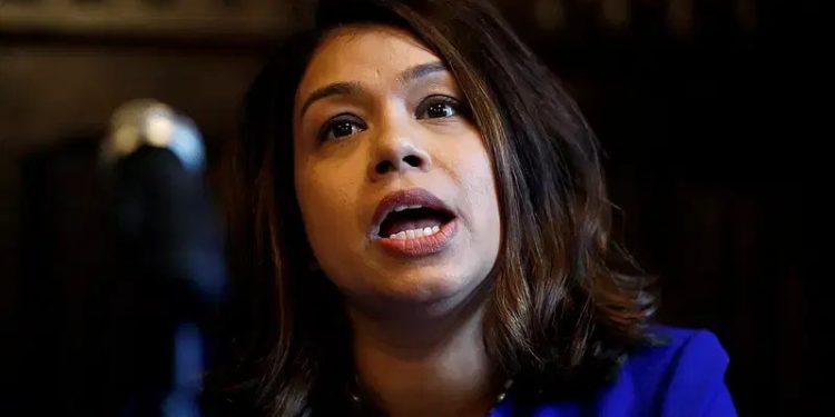 আওয়ামী লীগের এক এমপিকে নিয়ে ক্রিকেট বিশ্বকাপ ফ্রি দেখেছেন টিউলিপ