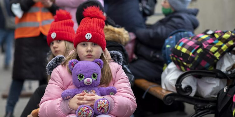 রাশিয়ায় অপহৃত ১২ শিশুকে ফিরিয়ে এনেছে ইউক্রেন