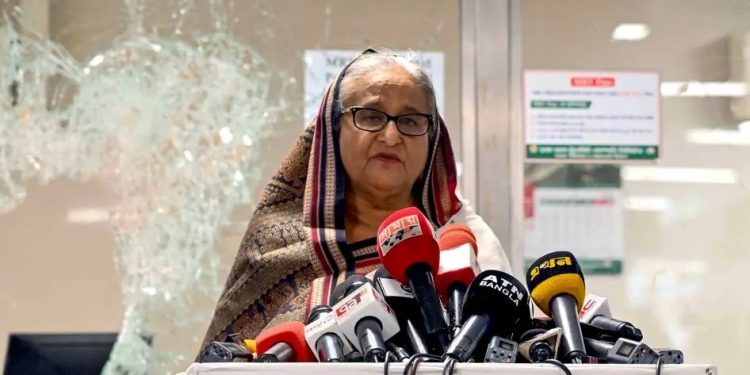 হাসিনার পদত্যাগ: কী ছিল আন্তর্জাতিক গণমাধ্যমের শিরোনাম?