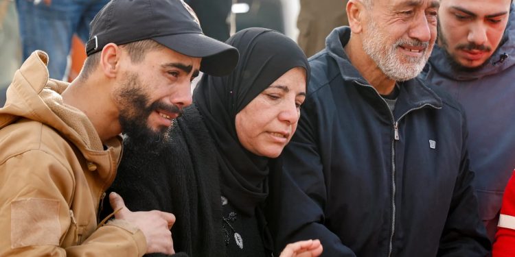 পশ্চিম তীরে ইসরায়েলি হামলায় নিহত ৭০