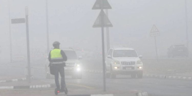 ঘন কুয়াশার কারণে আরব আমিরাতে ‘রেড অ্যালার্ট’ জারি