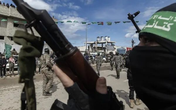 দীর্ঘমেয়াদি যুদ্ধবিরতিতে প্রস্তুত হামাস, তবে অস্ত্র সমর্পণ নয়