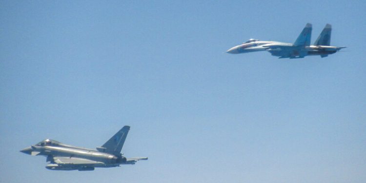 ন্যাটোর আকাশসীমায় ঢুকে ধাওয়া খেয়ে পালাল রুশ বিমান