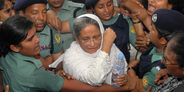 শেখ হাসিনার বিরুদ্ধে যে সিদ্ধান্ত নিচ্ছে অস্ট্রেলিয়ার বিশ্ববিদ্যালয়