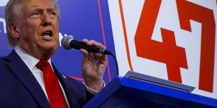 ইউক্রেনকে দ্বিখণ্ডিত করতে চান ট্রাম্প