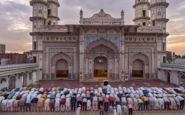 বেছে বেছে মসজিদে হামলা চালিয়েছে ভারত
