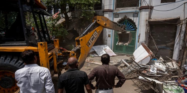 ভারতে ধ্বংস করা হলো মুসলমানদের ২৮০টি ধর্মীয় স্থাপনা