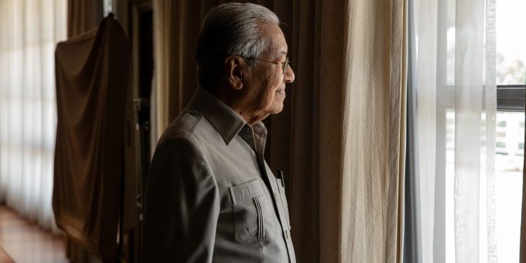 হাসপাতালে ভর্তি মাহাথির মোহাম্মদ