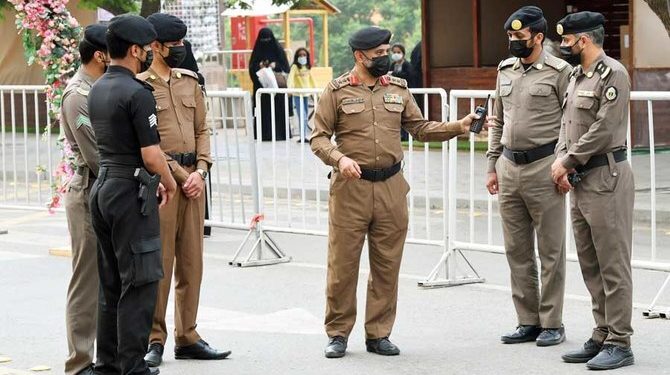সৌদি আরবে এক সপ্তাহে ২২ হাজারের বেশি অবৈধ বিদেশি গ্রেপ্তার