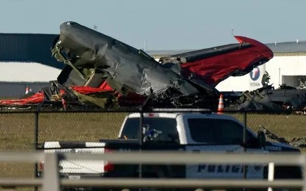 যুক্তরাষ্ট্রে উড্ডয়নের কিছুক্ষণ পরই বিমান বিধ্বস্ত, নিহত ৬