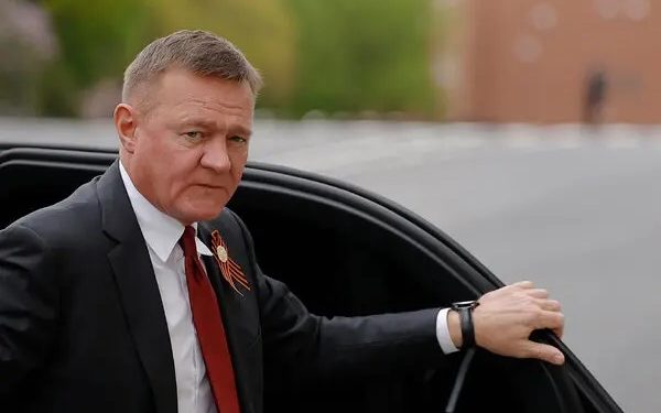 পুতিনের বরখাস্তের কয়েক ঘণ্টার মধ্যেই রুশ মন্ত্রীর আত্মহত্যা