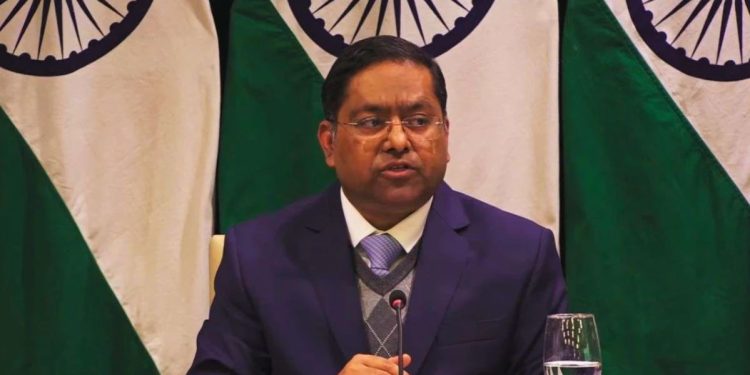 ভারতে আ.লীগের কার্যালয় বন্ধের আহ্বানে যা বলল দিল্লি
