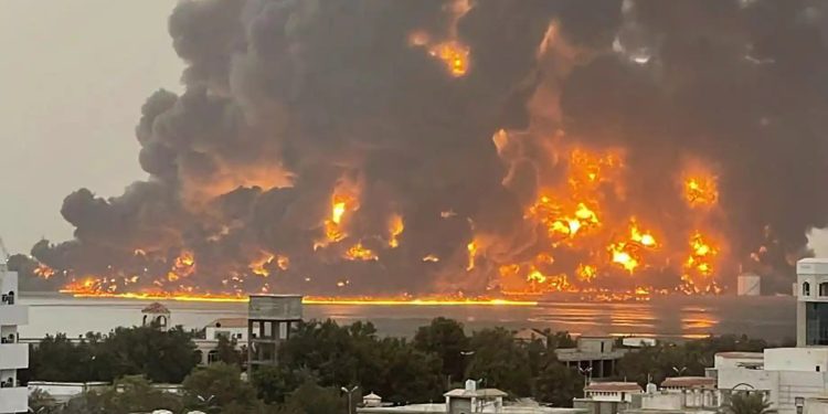 ইয়েমেনে ইসরাইলের বিমান হামলা, নিহত ১০