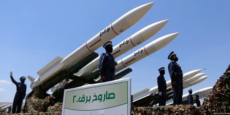 ইসরাইলি সেনা ঘাঁটিতে ইয়েমেনের ‘সুপারসনিক ক্ষেপণাস্ত্র’ হামলা