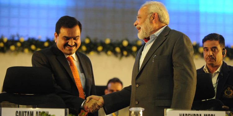 আদানিকে রক্ষায় গোপনে ৩৯০০ কোটি রুপির ব্যবস্থা করেন মোদি