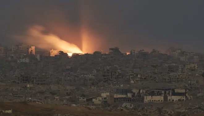 যুদ্ধবিরতি ঘোষণার পরও গাজায় ইসরাইলের ভয়াবহ বোমাবর্ষণ