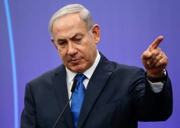 নেতানিয়াহুর সামনে ৬ বিপদ