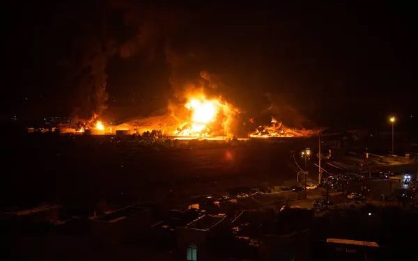 ৭ দিন ধরে দাবানলে পুড়ছে ইরান