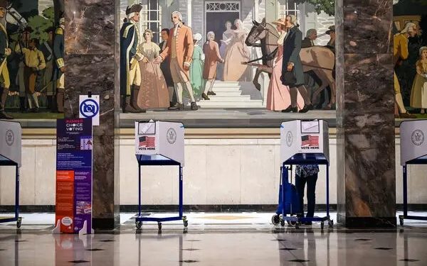 নিউইয়র্কে মেয়র নির্বাচনের ভোটগ্রহণ শুরু