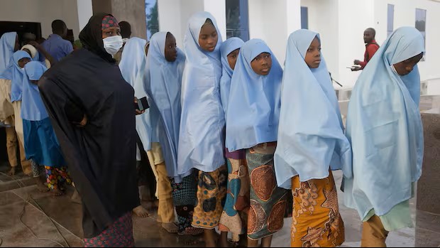 অপহৃত ১০০ শিক্ষার্থীদের উদ্ধার করেছে নাইজেরিয়া