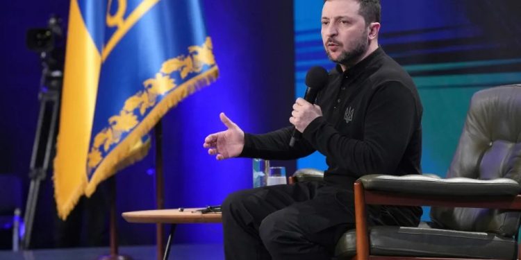 ইউক্রেনের ন্যাটোতে যোগদানের সম্ভাবনা নেই, স্বীকার করলেন জেলেনস্কি