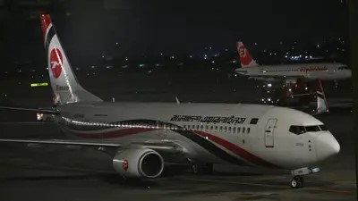 ১৪ বছর পর করাচিতে নামল বাংলাদেশের বিমান