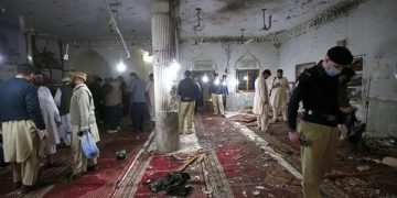 পাকিস্তানে মসজিদে বোমা হামলা