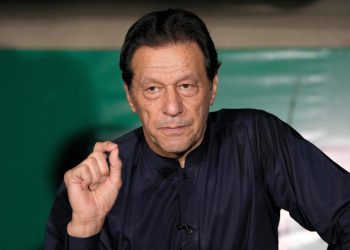 ইমরানের ডান চোখের দৃষ্টিশক্তি অবশিষ্ট আছে মাত্র ‘১৫ শতাংশ’