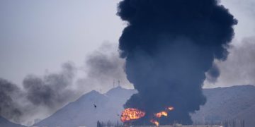 যুক্তরাষ্ট্রের তেল ও জ্বালানি স্থাপনায় হামলার হুমকি ইরানের