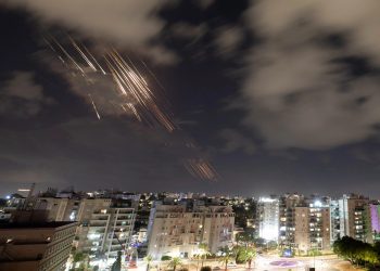 ইসরাইলে ফের ইরানের ব্যালিস্টিক মিসাইলের হামলা