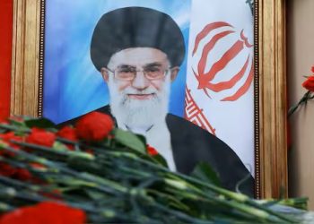 খামেনির রাষ্ট্রীয় জানাজা স্থগিত