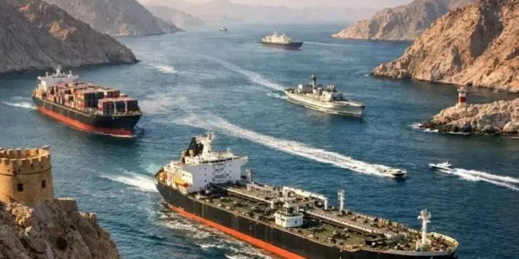 হরমুজ প্রণালীতে টোল আরোপের সিদ্ধান্ত অনুমোদন, মার্কিন ও ইসরাইলি জাহাজ নিষিদ্ধ