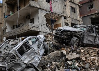 লেবাননে ১০ মিনিটের ব্যবধানে ১০০ বিমান হামলা ইসরাইলের