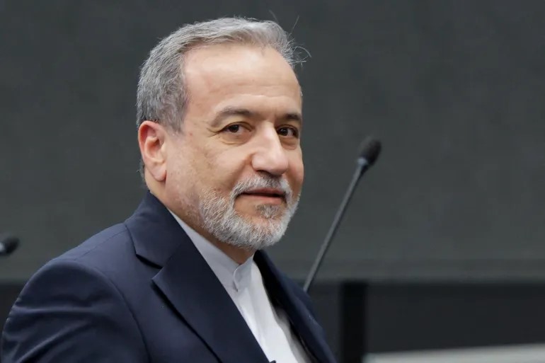 ১০ দিন হরমুজ প্রণালি সম্পূর্ণ উন্মুক্ত থাকবে: ইরানের পররাষ্ট্রমন্ত্রী