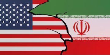 নির্দিষ্ট ‘লাল রেখা’ মানলে বৈঠকে বসবে ইরান