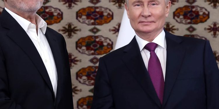 রাশিয়া ইরানের পাশে থাকবে, মধ্যপ্রাচ্যে শান্তি প্রতিষ্ঠায় কাজ করবে: পুতিন