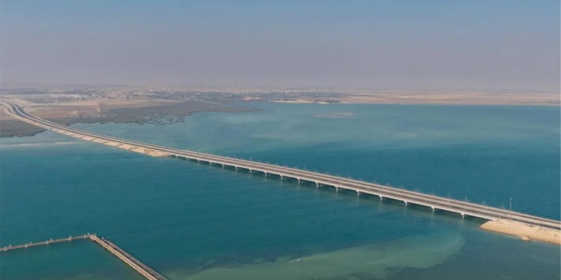 ইরানের ভয়ে বৃহত্তম সেতু বন্ধ করল সৌদি